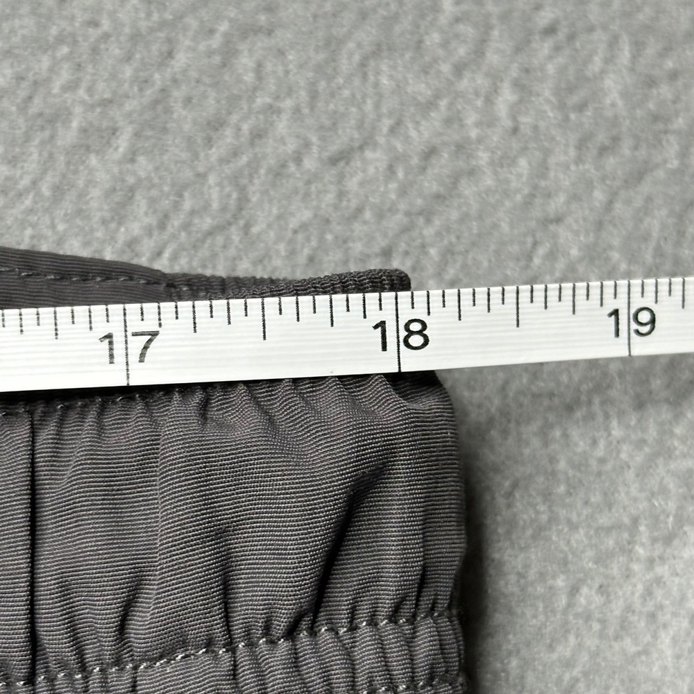 Eddie Bauer Cargo Shorts Mens 36 Gray Nylon Hiking Lightweight Integrated Belt - Picture 6 of 10